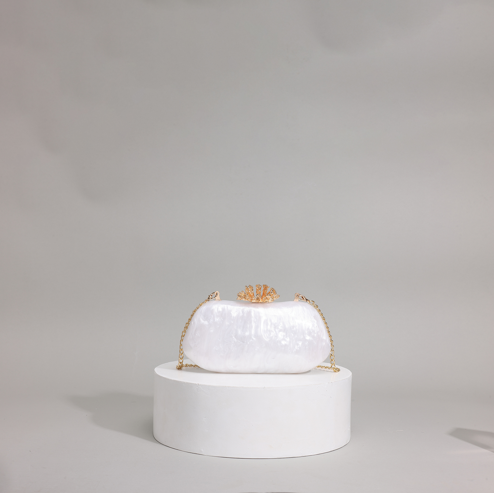 Flower Shell Evening Clutch — product information 1